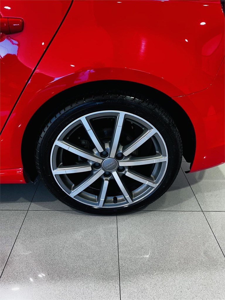 Foto 10 AUDI A3 SLINE