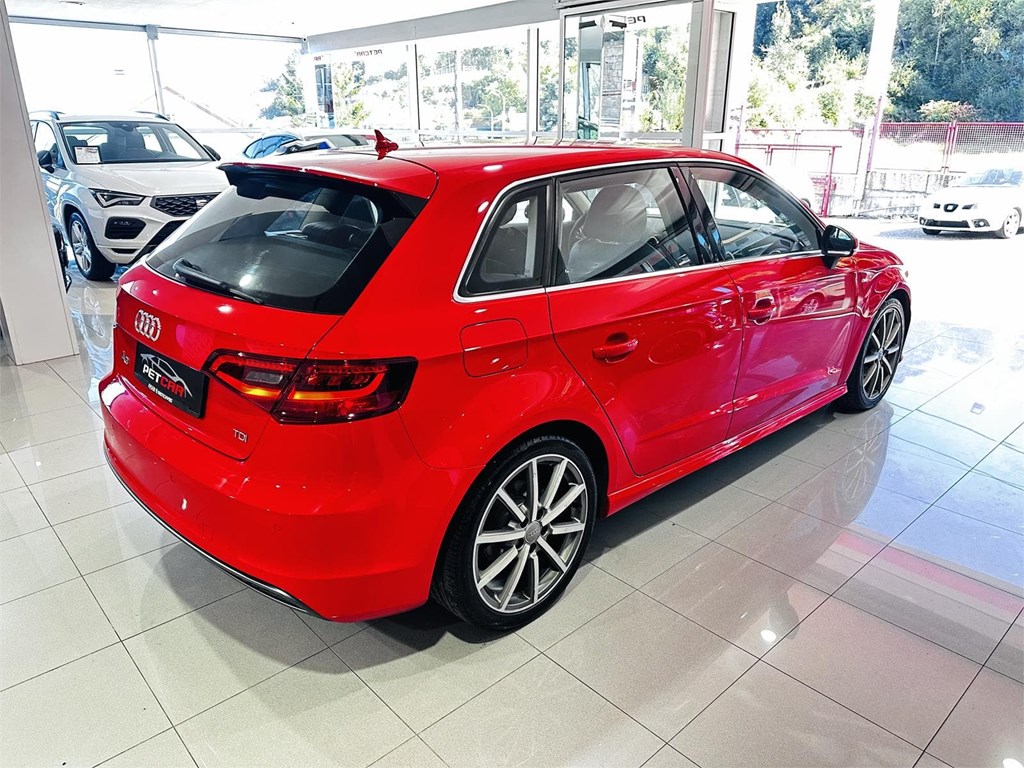 Foto 6 AUDI A3 SLINE