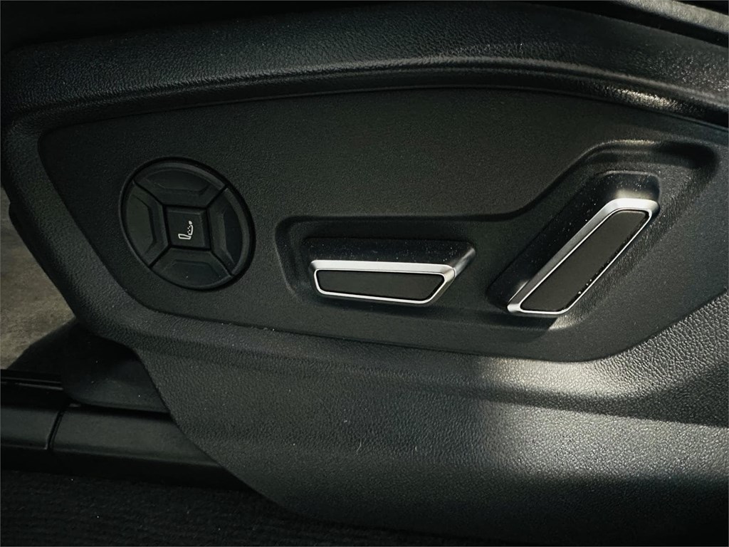 Foto 31 AUDI Q8 5O TDI QUATTRO SLINE