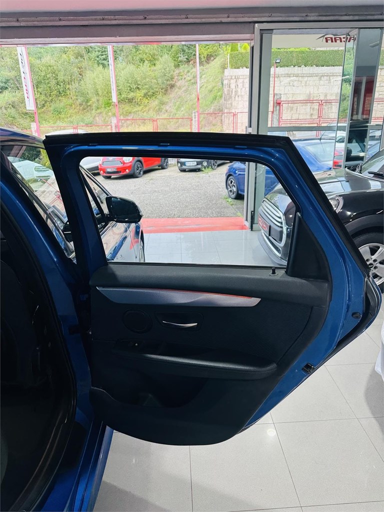 Foto 20 BMW 216i ACTIVE TOURER M SPORT