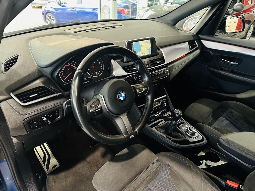 Foto 28 BMW 216i ACTIVE TOURER M SPORT