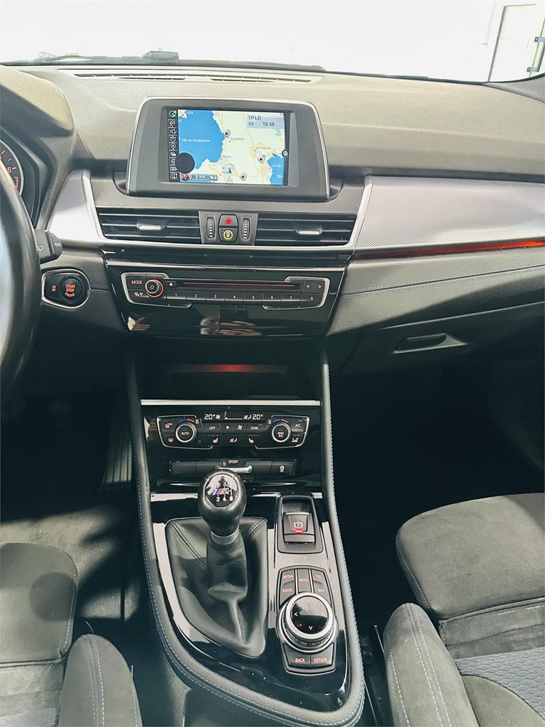Foto 31 BMW 216i ACTIVE TOURER M SPORT