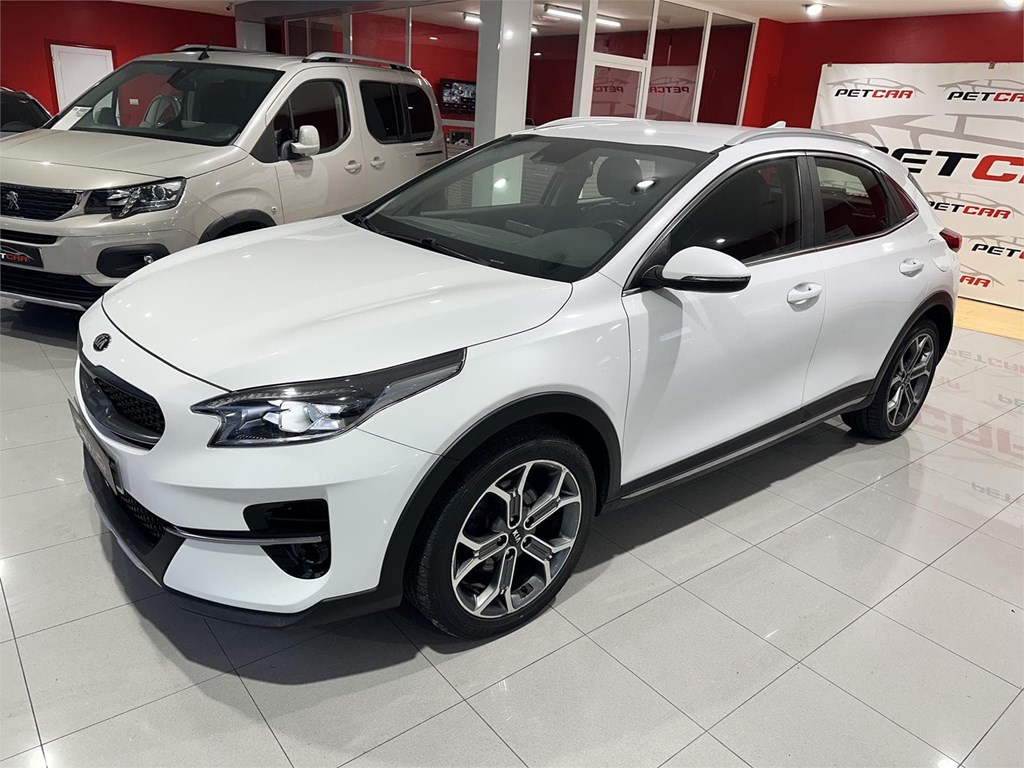 Foto 2 KIA XCEDD