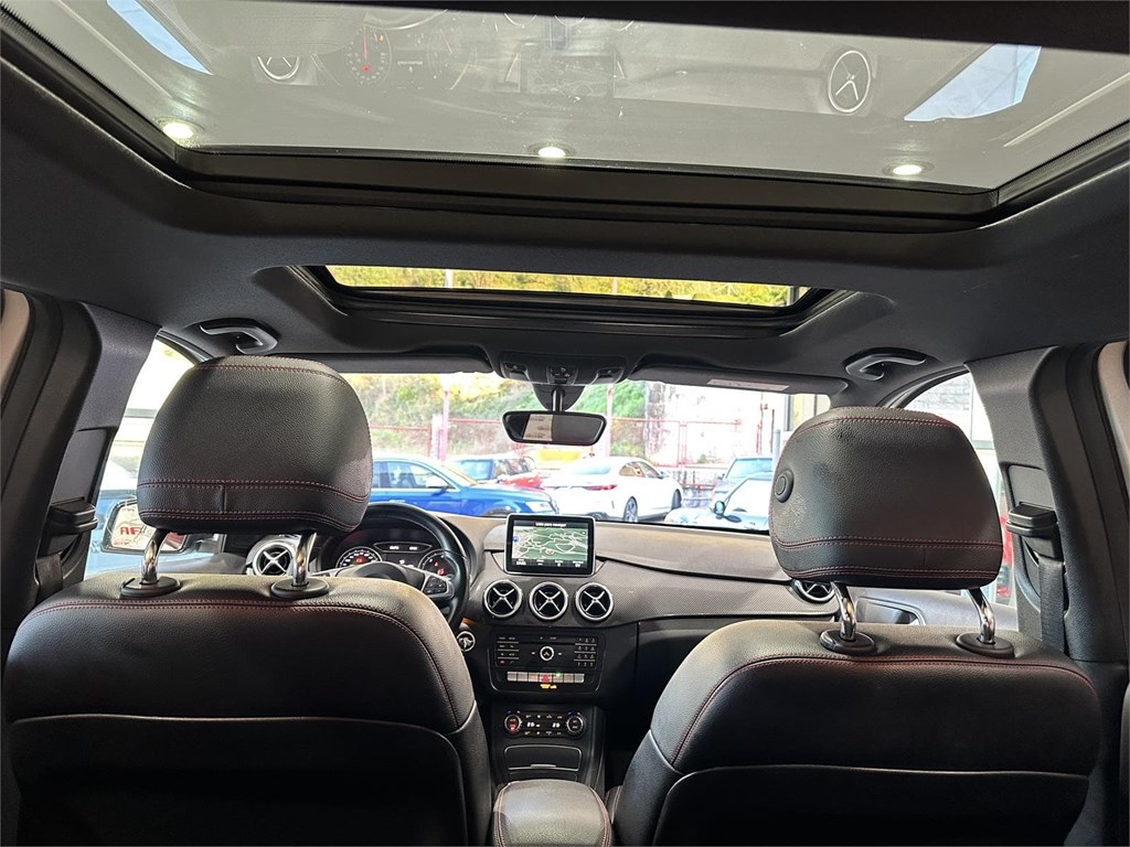 Foto 23 MERCEDES B200 CDI AMG LINE