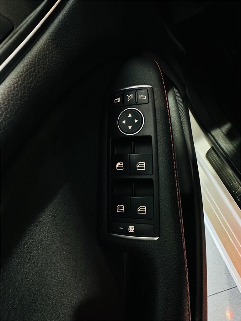 Foto 25 MERCEDES B200 CDI AMG LINE