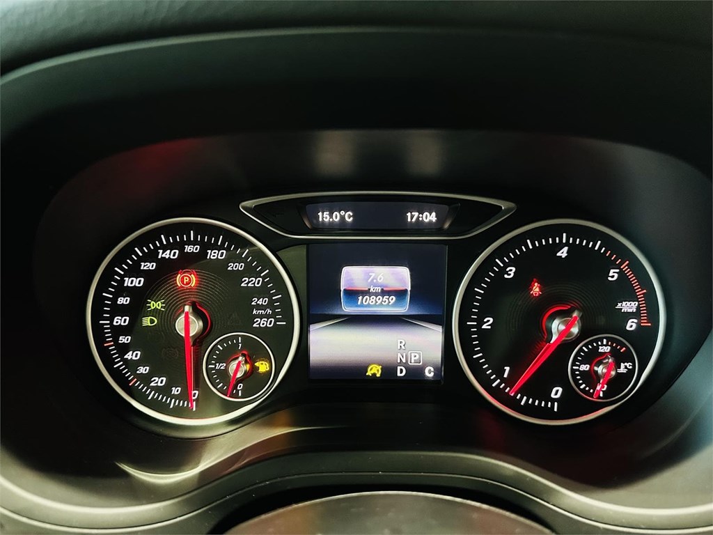 Foto 30 MERCEDES B200 CDI AMG LINE