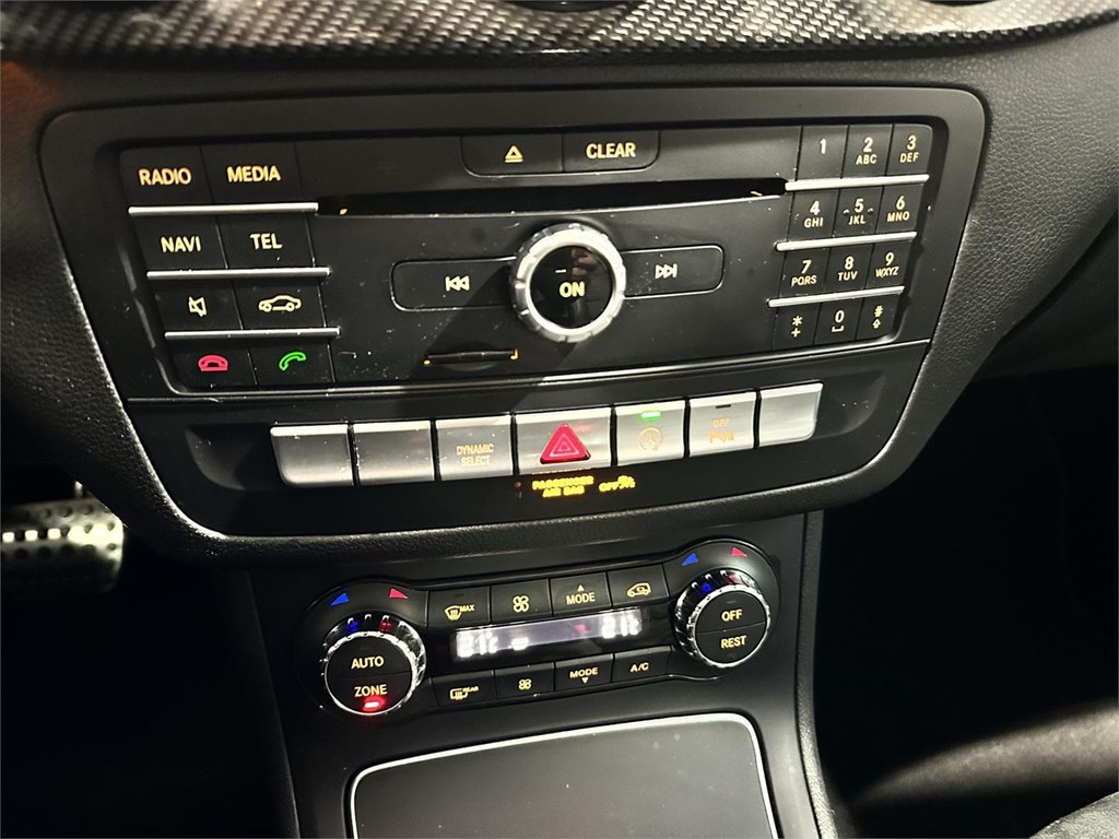 Foto 32 MERCEDES B200 CDI AMG LINE