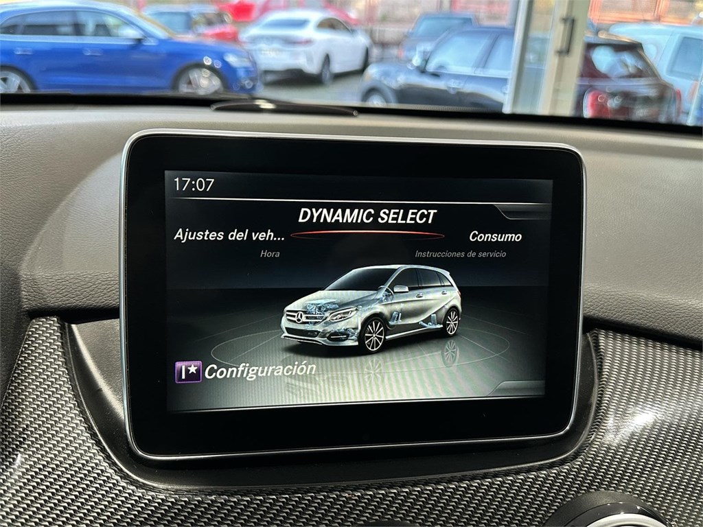 Foto 38 MERCEDES B200 CDI AMG LINE