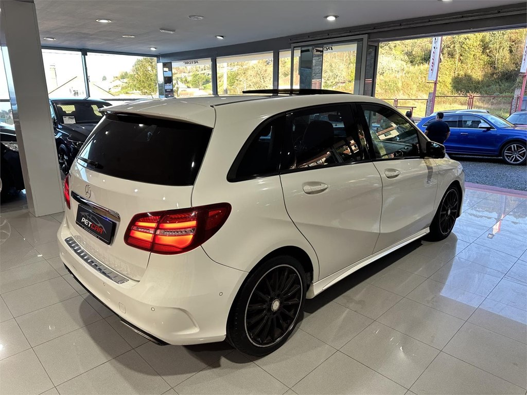 Foto 6 MERCEDES B200 CDI AMG LINE