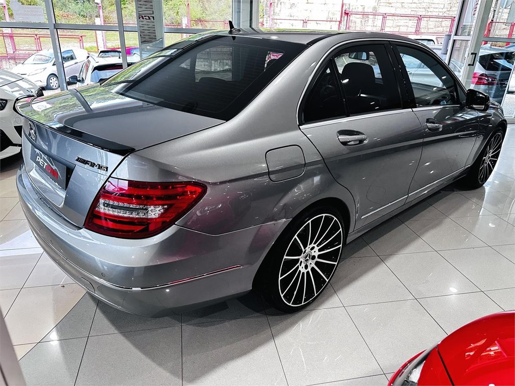 Foto 6 MERCEDES C22O CDI