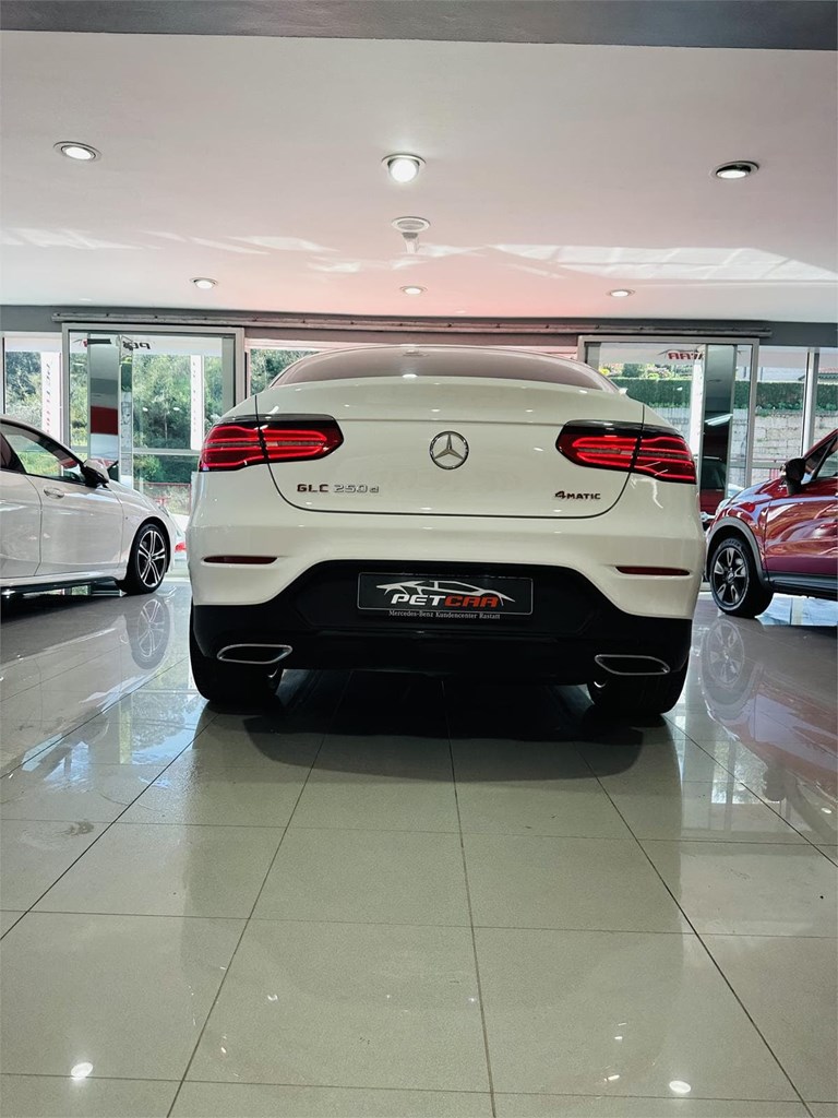 Foto 7 MERCEDES GLC COUPE 250D AMG LINE 4 MATIC