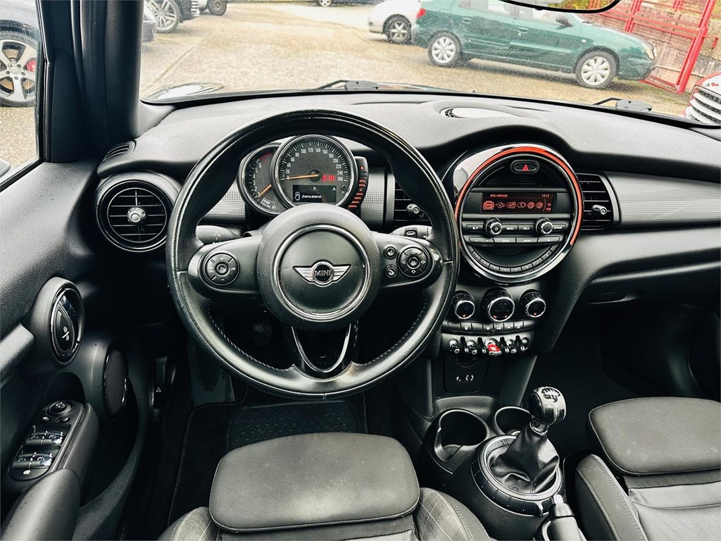 Foto 12 MINI COOPER 5 PUERTAS