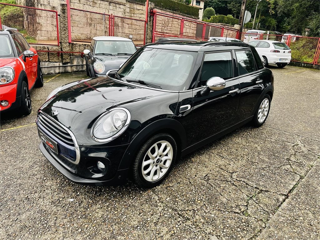 Foto 2 MINI COOPER 5 PUERTAS