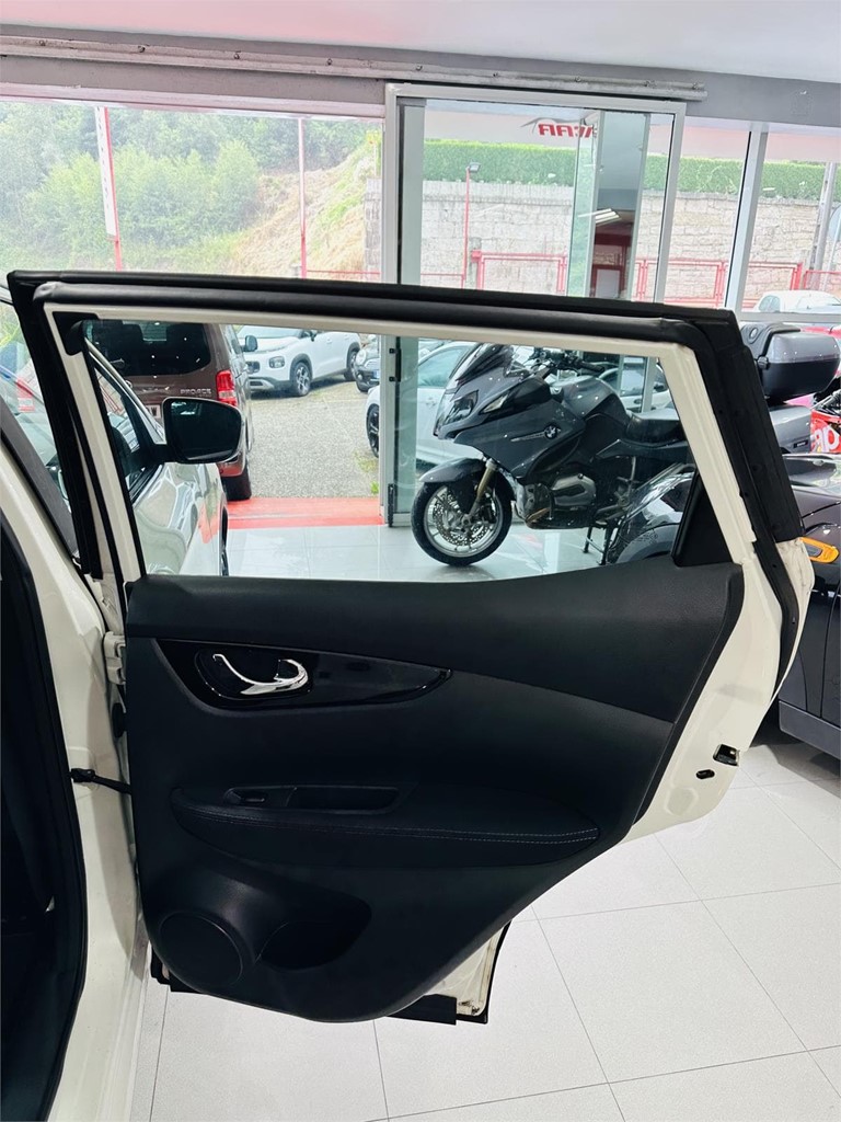 Foto 12 NISSAN QASHQAI