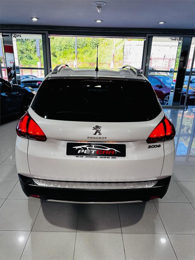 Foto 4 PEUGEOT 2008