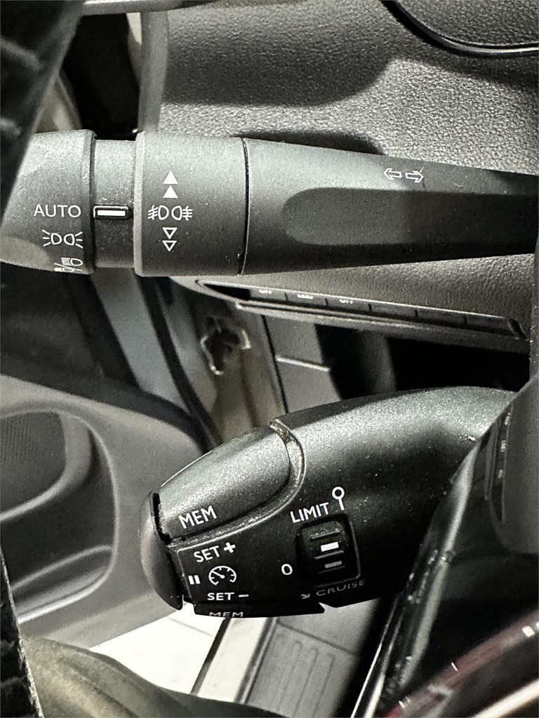 Foto 24 PEUGEOT RIFTER