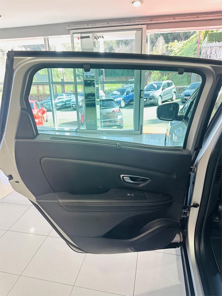 Foto 14 RENAULT GRAN SCENIC 7 PLAZAS