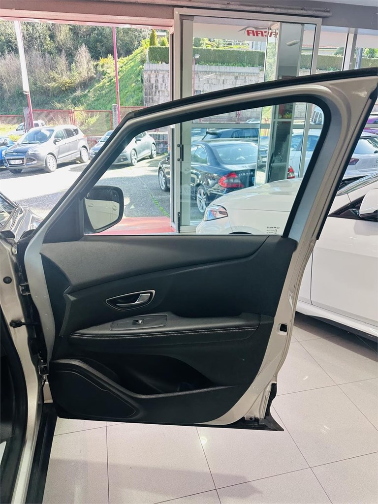 Foto 15 RENAULT GRAN SCENIC 7 PLAZAS