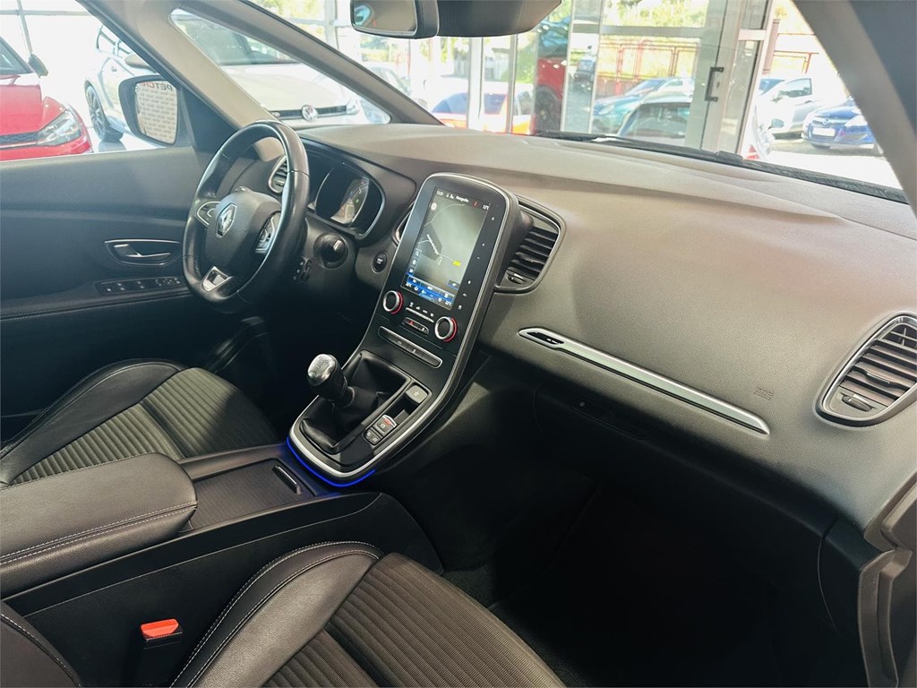 Foto 17 RENAULT GRAN SCENIC 7 PLAZAS