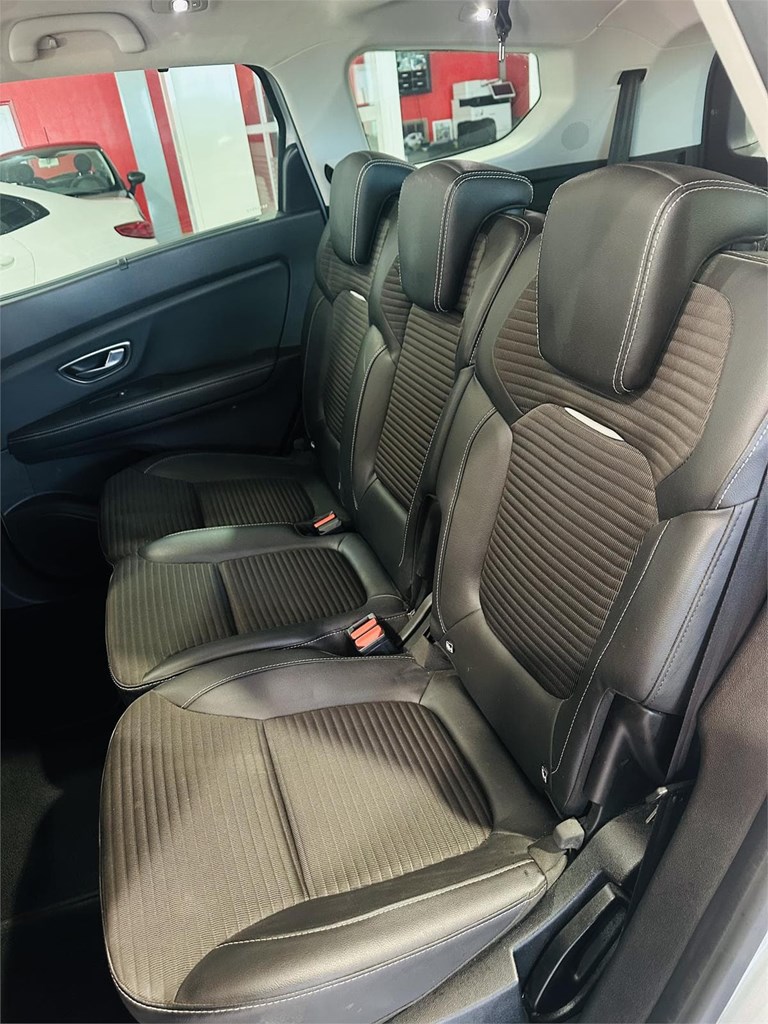 Foto 20 RENAULT GRAN SCENIC 7 PLAZAS
