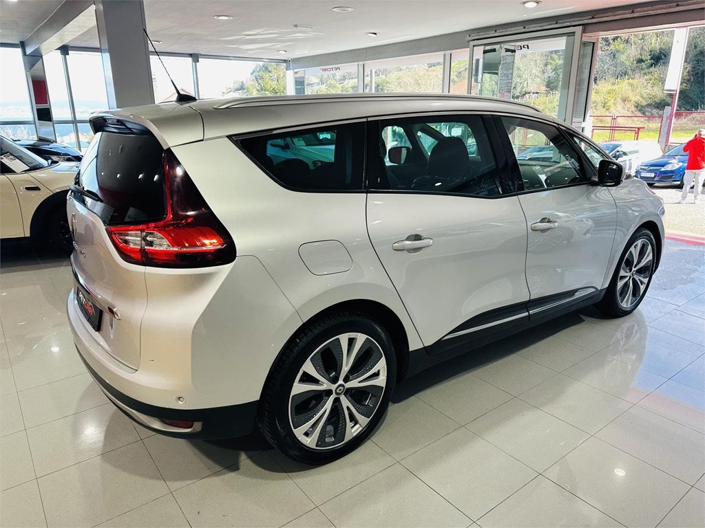 Foto 6 RENAULT GRAN SCENIC 7 PLAZAS