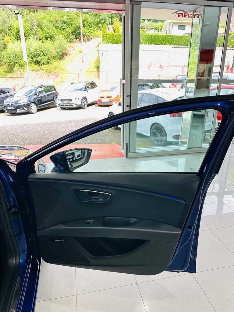 Foto 17 SEAT LEON FR 
