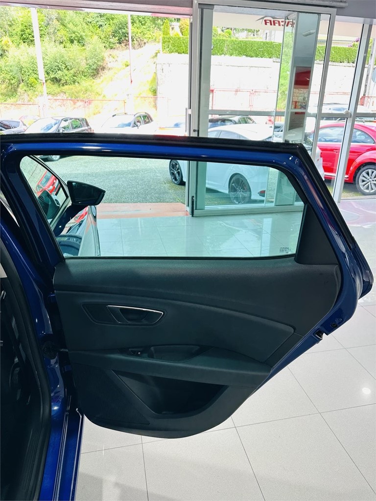 Foto 18 SEAT LEON FR 
