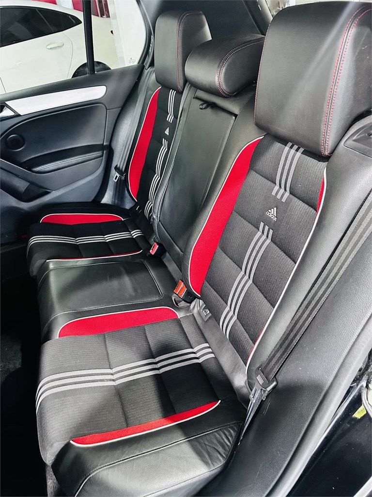 Foto 24 VOLKSWAGEN GOLF 6 GTI EDICION ADIDAS