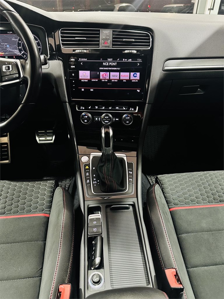 Foto 25 VOLKSWAGEN GOLF 7.5 GTI PERFORMANCE