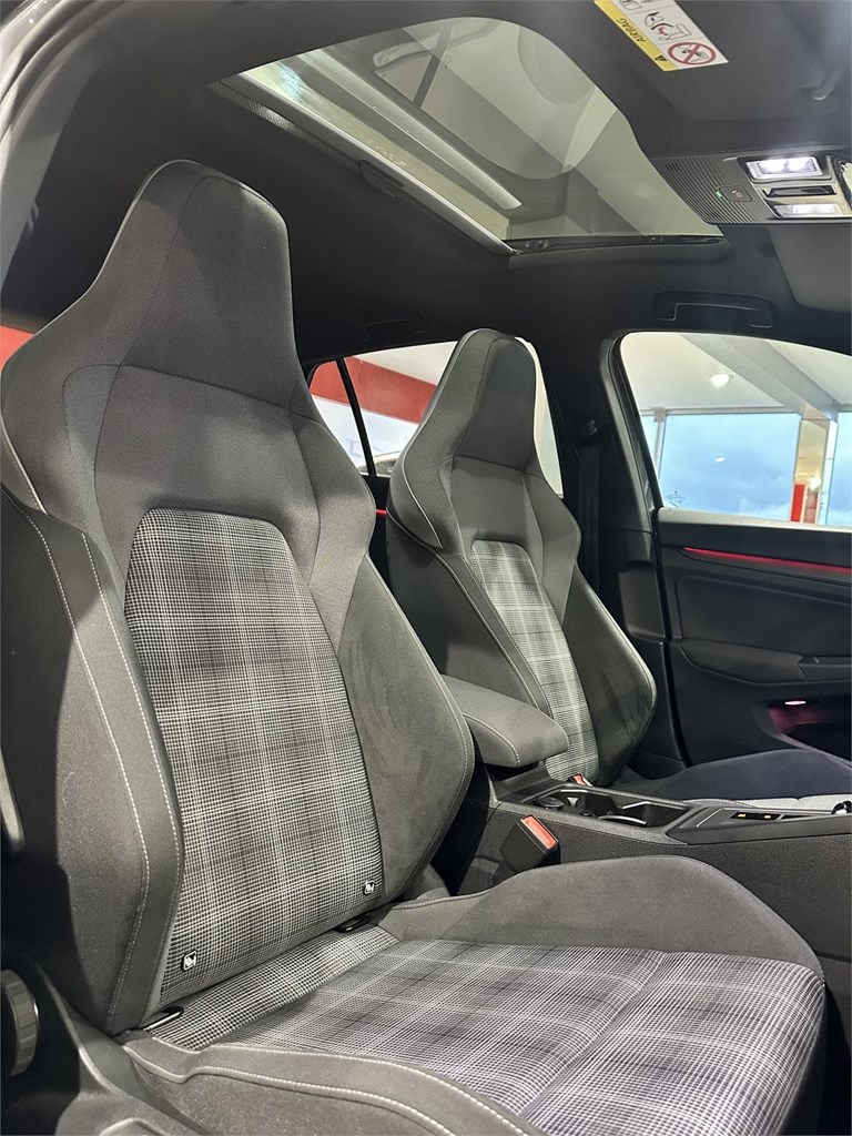 Foto 22 VOLKSWAGEN GOLF 8 GTD