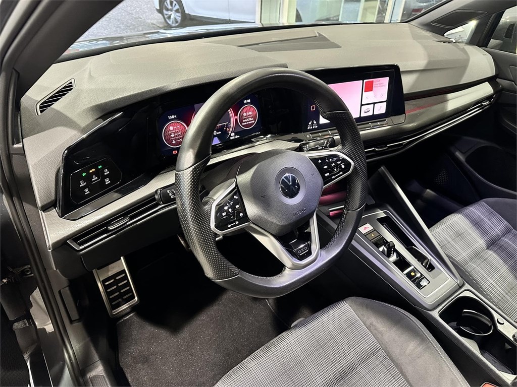 Foto 27 VOLKSWAGEN GOLF 8 GTD