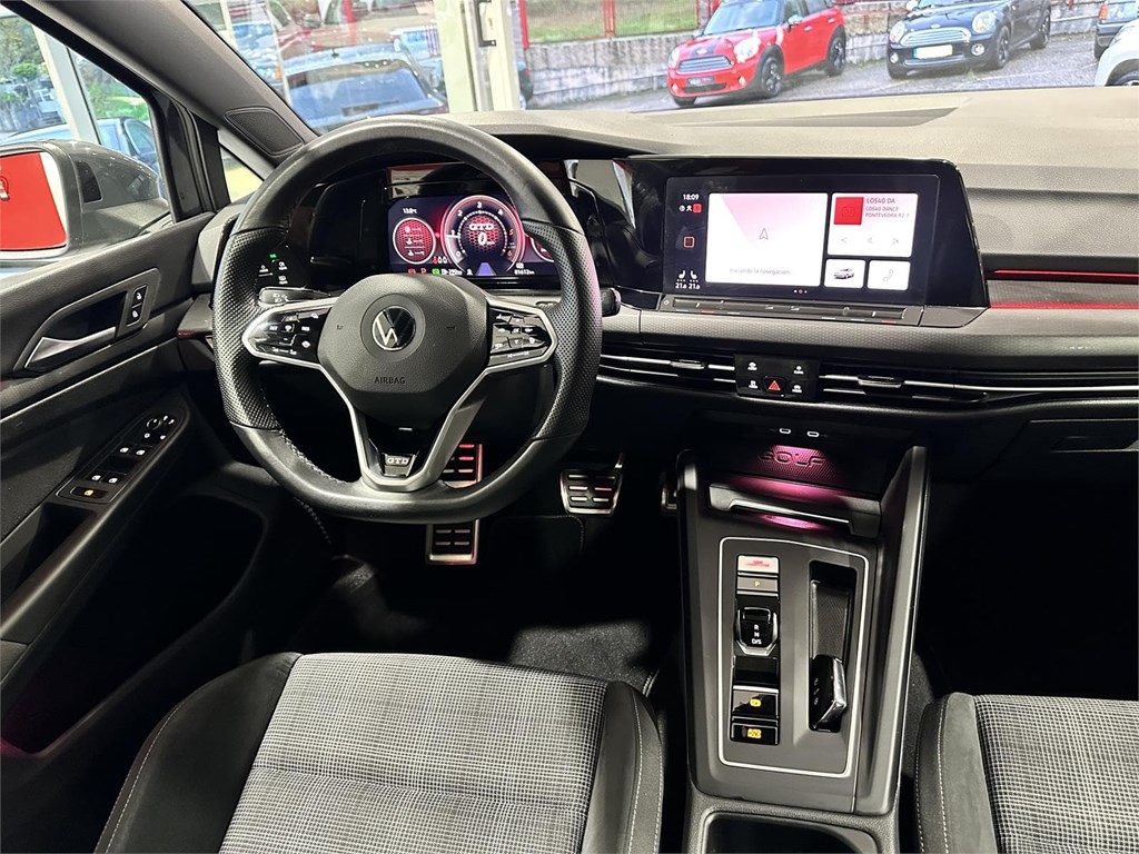 Foto 33 VOLKSWAGEN GOLF 8 GTD