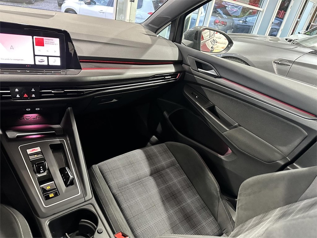 Foto 35 VOLKSWAGEN GOLF 8 GTD