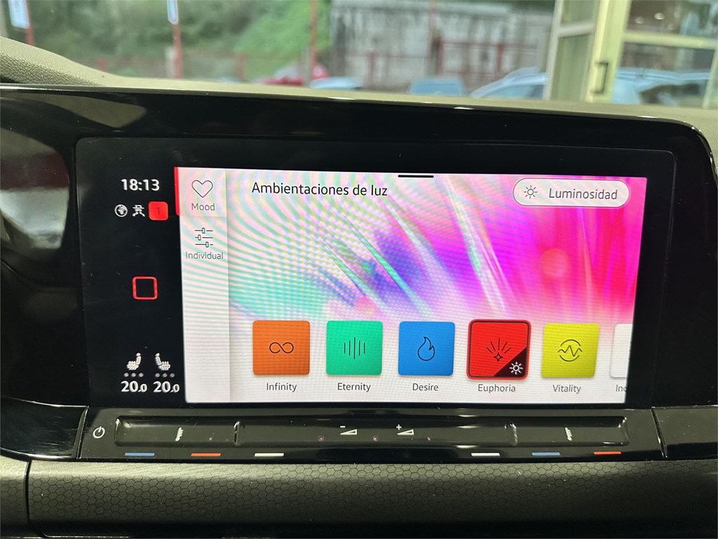 Foto 44 VOLKSWAGEN GOLF 8 GTD