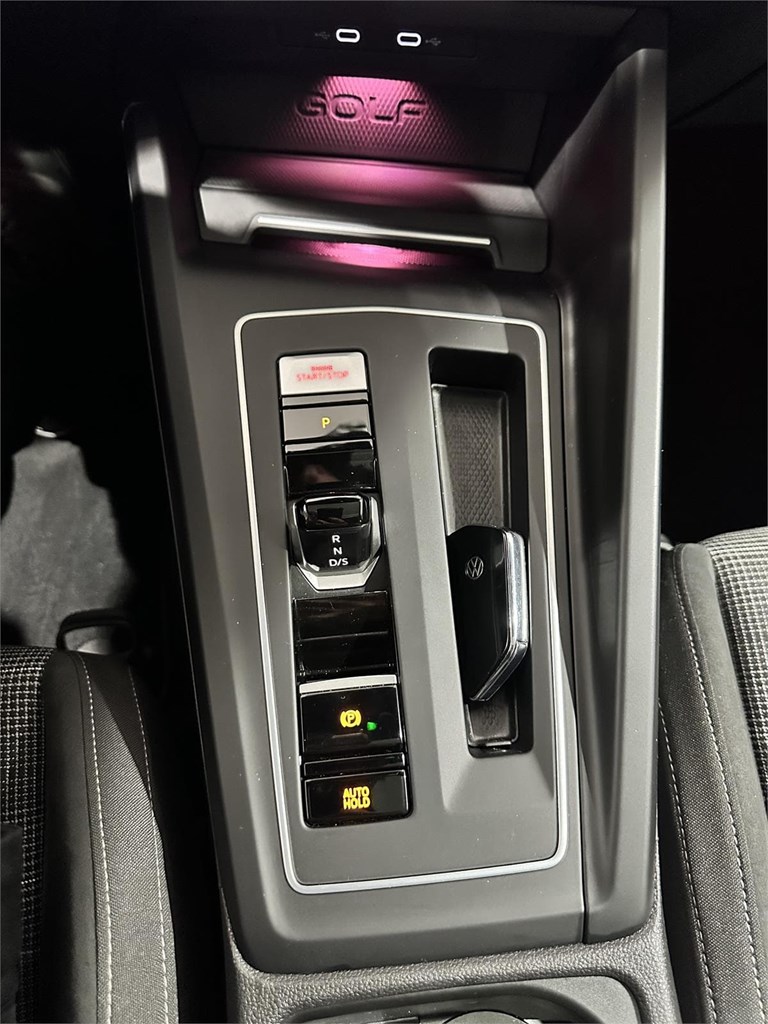 Foto 57 VOLKSWAGEN GOLF 8 GTD