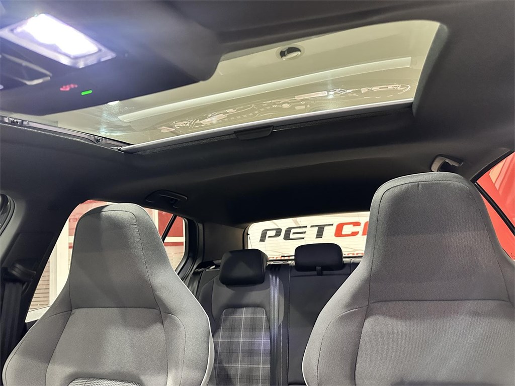 Foto 60 VOLKSWAGEN GOLF 8 GTD