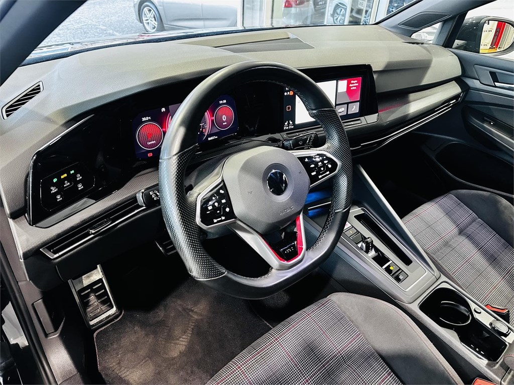 Foto 26 VOLKSWAGEN GOLF 8 GTI